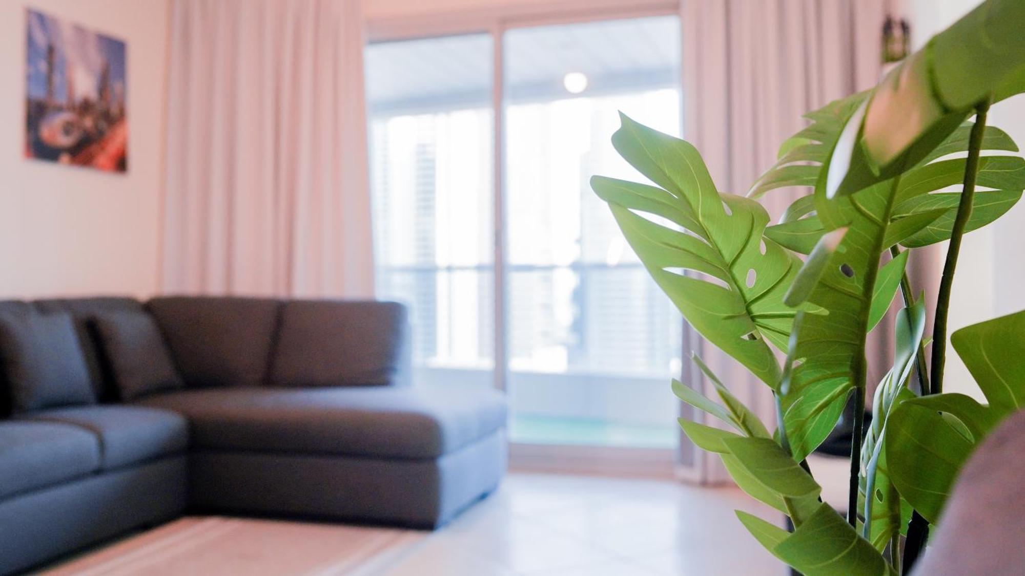 Spacious 2 Bed Apt At Marina High Floor Дубай Экстерьер фото