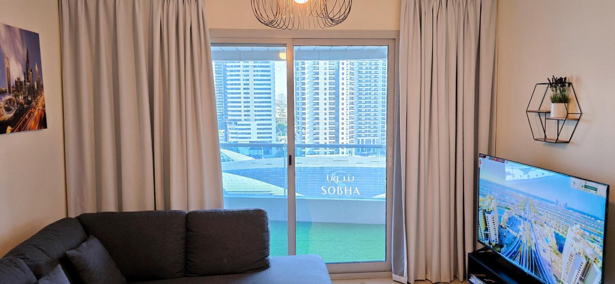 Spacious 2 Bed Apt At Marina High Floor Дубай Экстерьер фото