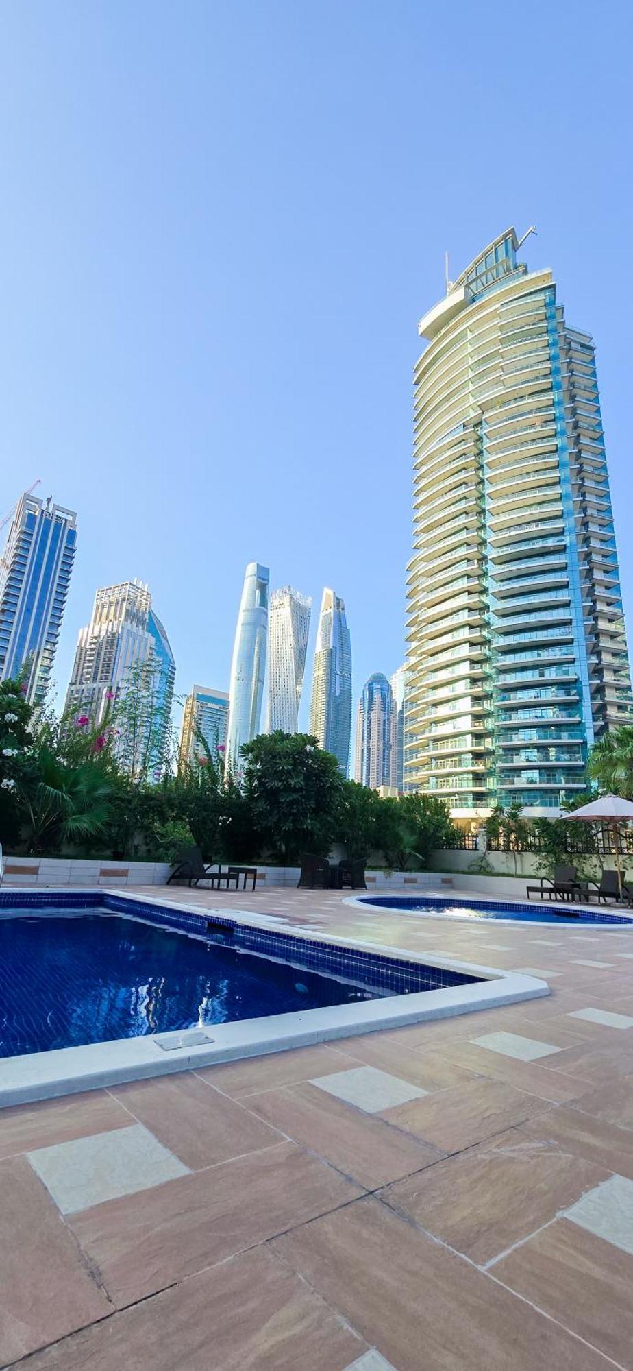 Spacious 2 Bed Apt At Marina High Floor Дубай Экстерьер фото